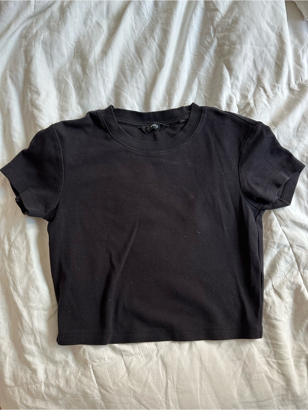 CUTS black crop t shirt XS